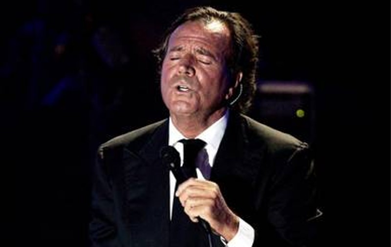 Julio Iglesias: "Am încercat să mă sinucid de două ori"