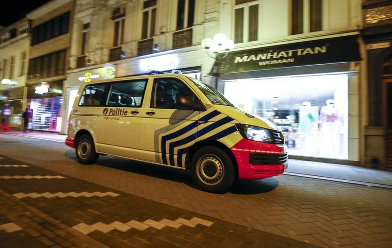Copil de 7 ani din SUA, înfometat până la moarte de iubita tatălui. Ce pedeapsă riscă femeia