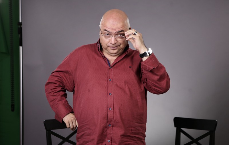 EXCLUSIV/ Durerea din spatele zâmbetului de comediant. Confesiunile lui Constantin Zamfirescu, alias Gogoașă. "La moartea fiicei mele, mi s-a zdruncinat credința" - VIDEO