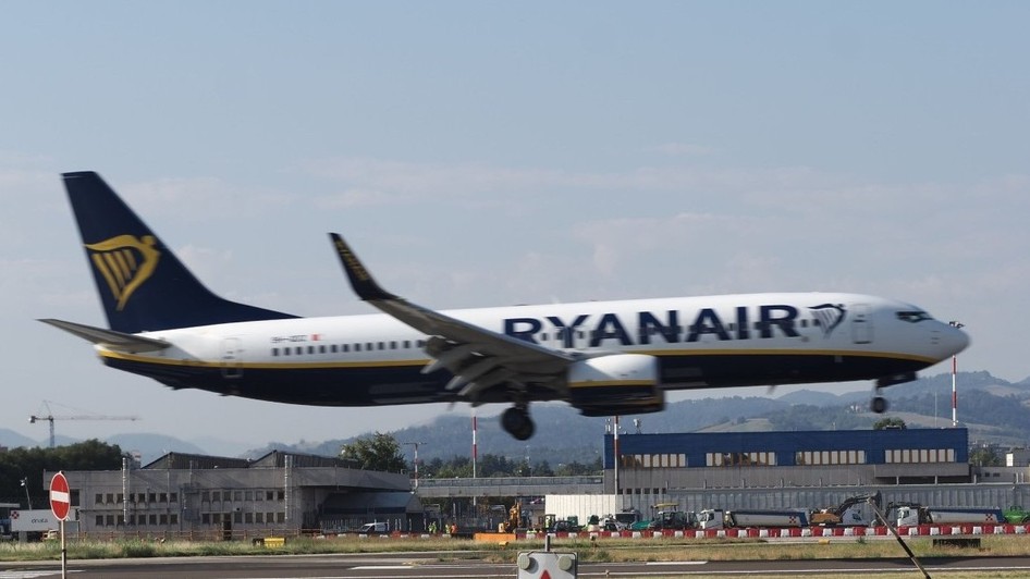 Un angajat a fost concediat după 22 de ani de muncă pentru că îi era frică să zboare cu avionul. Sursă foto: Hepta.