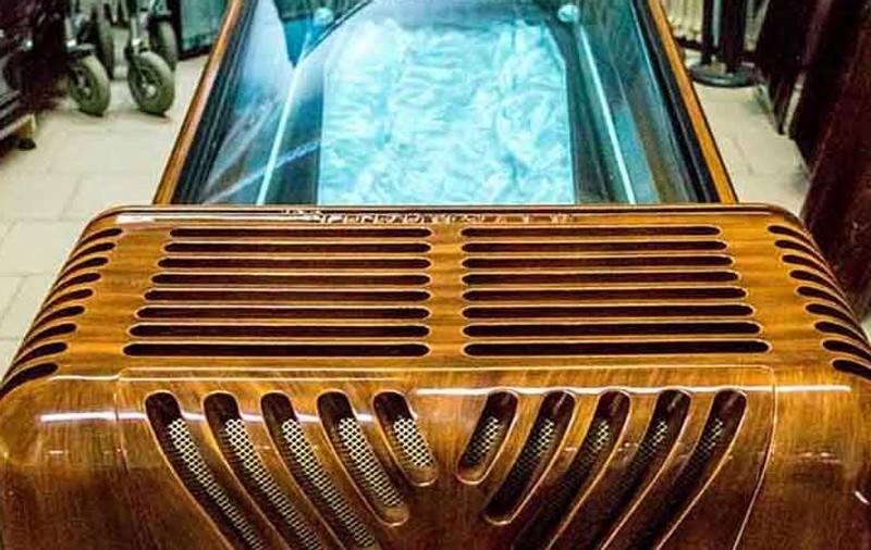 Capacele frigorifice mortuare, ultima fiță la înmormântări. Pot fi setate până la -26 grade Celsius/ FOTO
