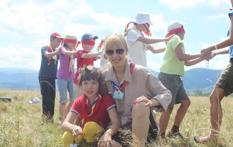 Roxana Iliescu, admirată pe toate părțile de francezi. Află de ce!