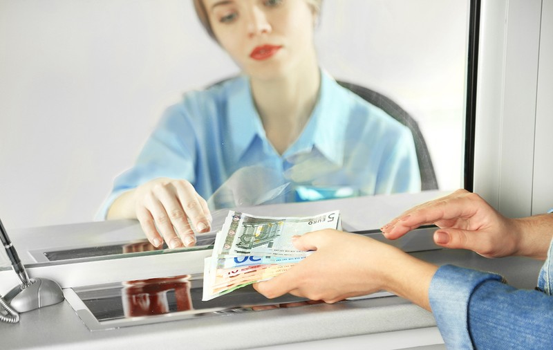 Ce trebuie să știi despre amânarea ratelor la bancă. Atenție la dobânda pentru perioada de suspendare!