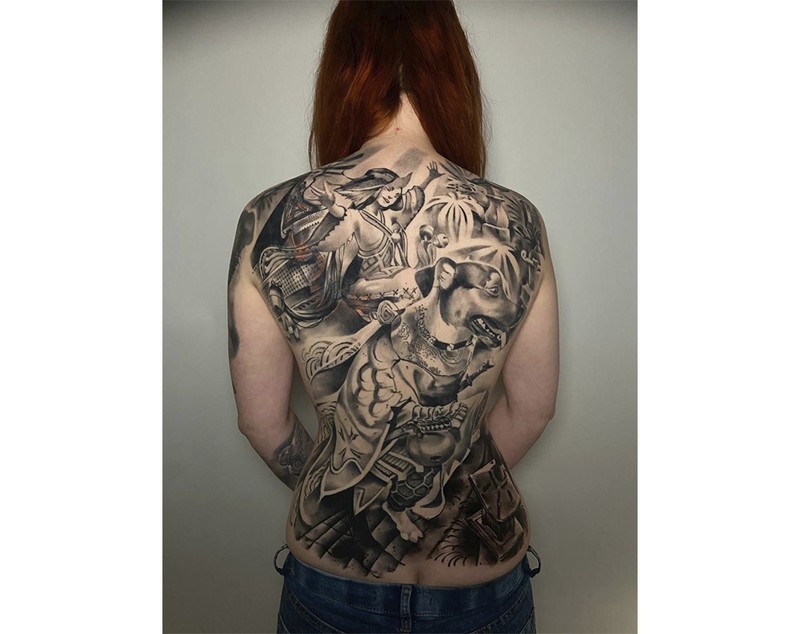 Daria, un model plin de tatuaje, a fost arestată de autoritățile din Polonia pentru spionaj pentru KGB-ul din Belarus: „S-a lăudat cu ce face la o beție”