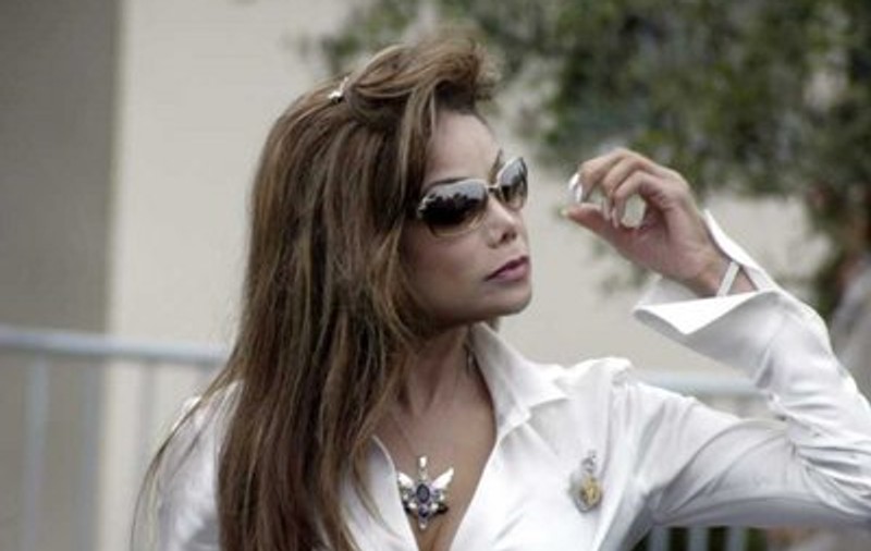La Toya: "Casa fratelui meu a fost răvăşită de hoţi în ziua morţii"