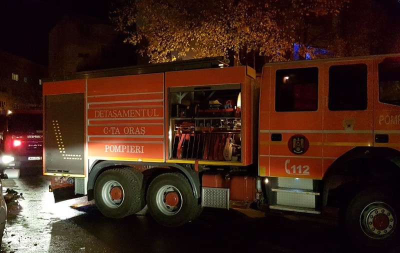 Un bărbat din Constanța a murit într-un incendiu. Casa în care locuia a luat foc