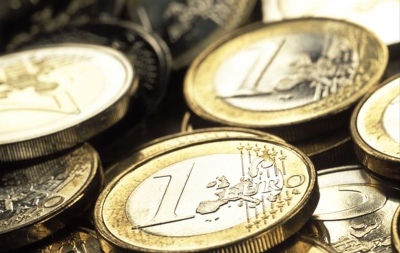 În următorii cinci ani, euro ar putea dispărea