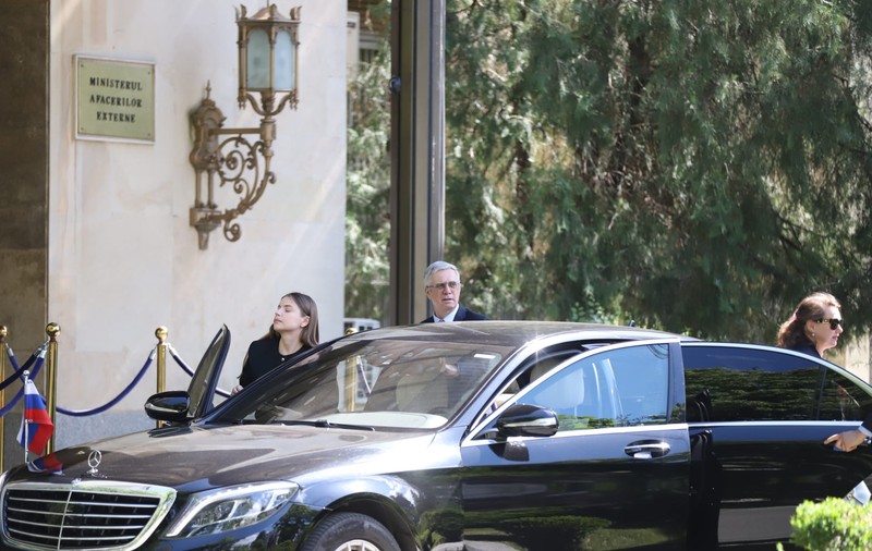 Oana Țoiu l-a convocat pe ambasadorul Rusiei la București la sediul MAE, după ce o dronă s-a prăbușit pe un bloc din Galați: „Avem confirmarea că e de origine rusă”