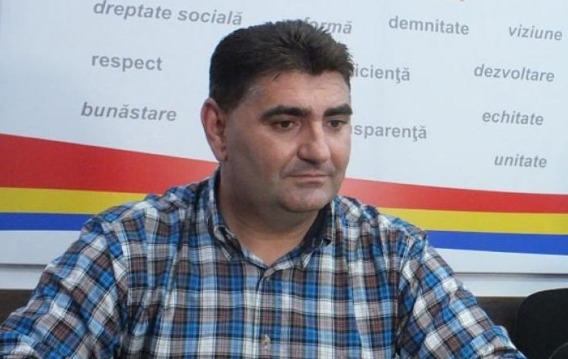Un primar din Giurgiu și-a retras demisia invocând lacrimile cetățenilor:  "Lacrimile voastre, tristețea voastră purtată în tăcere...