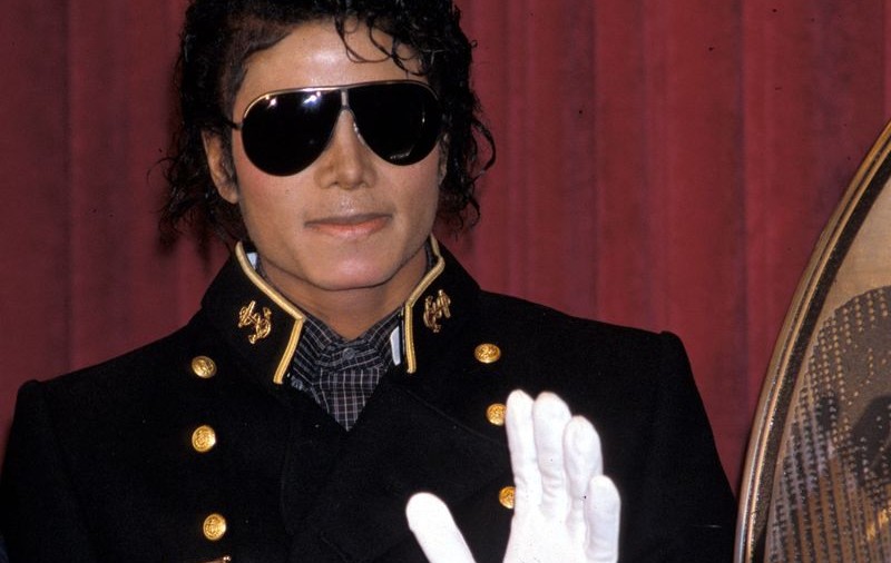 Suveniruri din "Star Trek" şi obiecte ale lui Michael Jackson, scoase la licitaţie