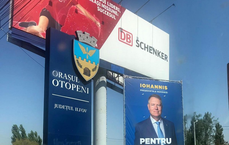 Bucureștiul e plin de afișe cu Iohannis și Dăncilă. Cum fentează PNL și PSD startul campaniei electoarele pentru alegerile prezidențiale