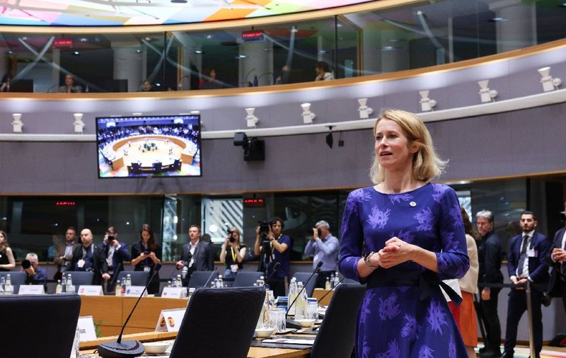 De ce se frământă UE și nu știe cum să confiște 210 miliarde de euro, active înghețate ale Rusiei