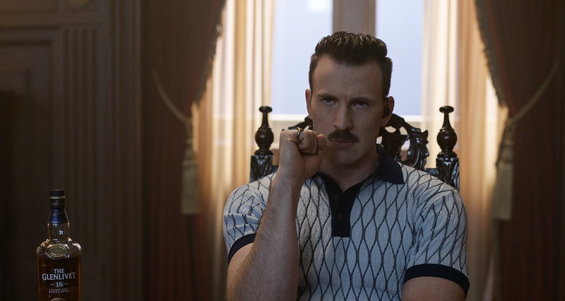 Frații Russo spun că personajul lui Chris Evans a fost gândit ca o parodie | Foto: Netflix