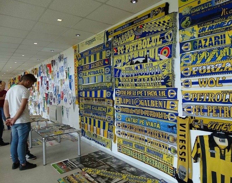 Petrolul Ploiești și Școala Altfel. ”Lupii” i-au primit pe ”Ilie Oană” pe elevii de la Liceul ”Victor Slăvescu” | FOTO