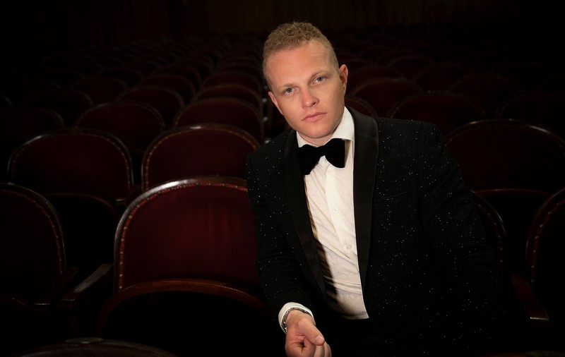 “Vivo per lei,” singurul concert pop-opera al primăverii, îi aduce pe tenorii Ştefan von Korch şi Alin Stoica la Sala Dalles pe 12 martie
