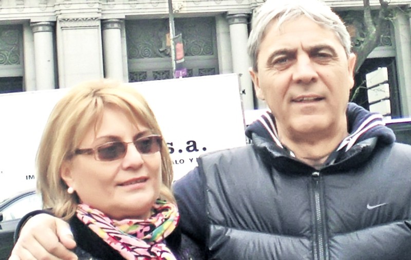 Soţia lui Sorin Cârţu ne-a spus cum a reuşit să o cucerească antrenorul Stelei: "M-au fermecat ochii lui albaştri"