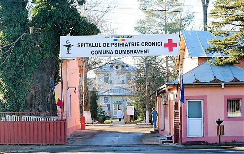 Incendiu într-o anexă a Spitalului de Psihiatrie Dumbrăveni, din Vrancea, declanșat de un scurtcircuit la o mașină de spălat