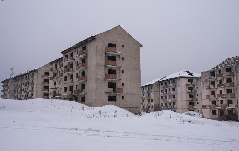 Cele 13 blocuri din Anina la 49.000 de euro bucata, încă de vânzare: „Înainte de război am avut mai mulți clienți”