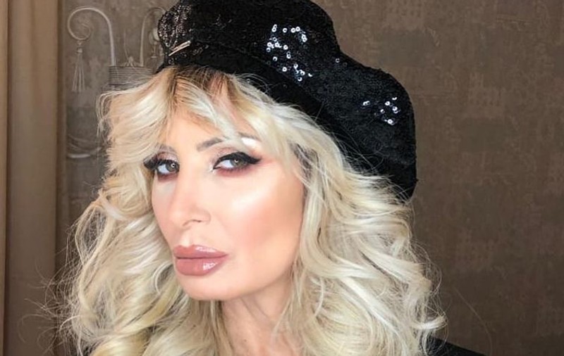 Cum o încurajează Maria pe mama sa, Daniela Gyorfi. E impresionant