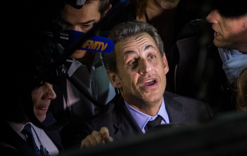 MAMA CARLEI BRUNI, soacra LUI SARKOZY: "I se taie picioarele, pentru A NU REVENI ÎN POLITICĂ"