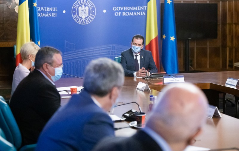 VIDEO | Legea carantinării a intrat de azi în vigoare. Orban: "Peste 3.000 de persoane cu COVID-19 nu au fost internate în urma deciziei CCR"