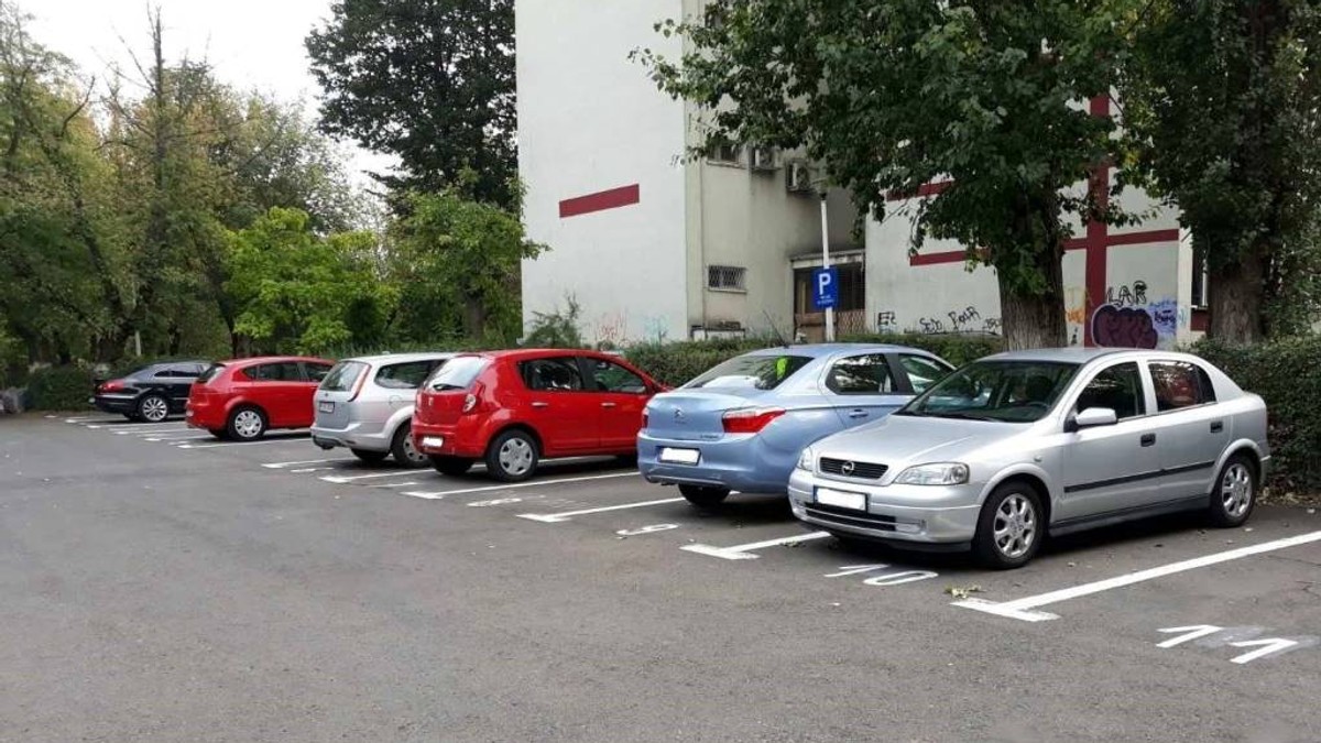 Taxa de parcare trebuie achitată până în martie 2018