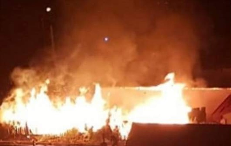 Două case din Sectorul 2 au luat foc. Incendiu puternic în Capitală