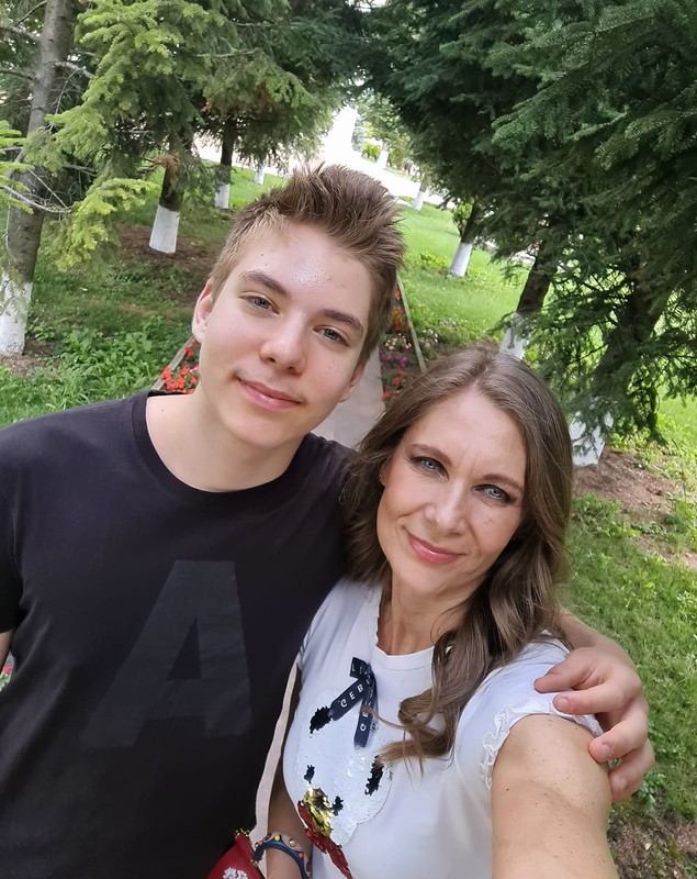 Cu ce se ocupă fiul Romaniței Iovan la 16 ani. Adolescentul va pleca în curând în Laponia. „L-am învățat de mic totul”