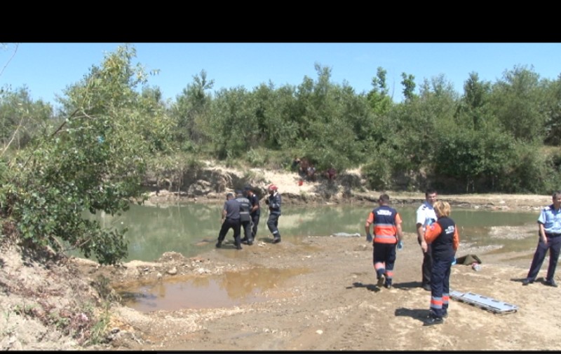 Un copil s-a înecat într-un râu din Mehedinţi. Băiatul tocmai ce ieșise de la Evaluarea Națională