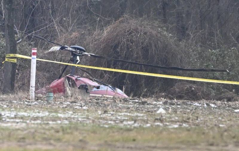 Două elicoptere s-au ciocnit în aer și s-au prăbușit, în New Jersey. Un om a murit, iar altul a fost grav rănit | VIDEO