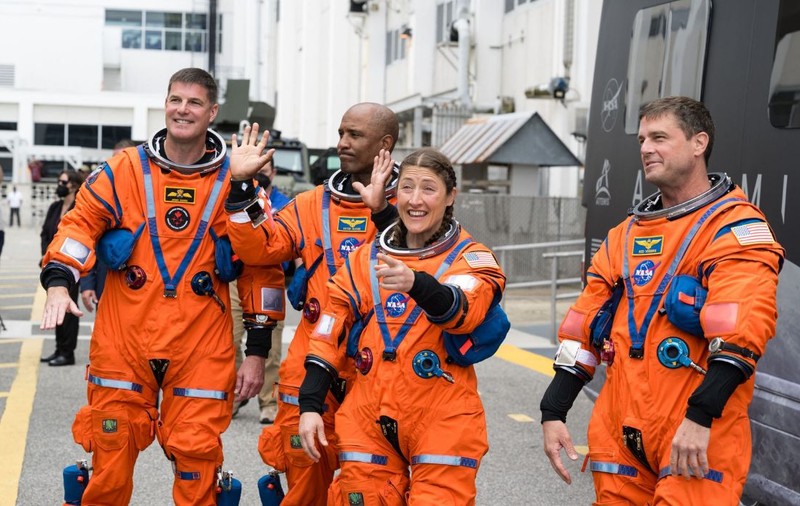 De ce misiunea Artemis 2 este considerată mai grea pentru Christina Koch, prima femeie astronaut care călătorește până la Lună
