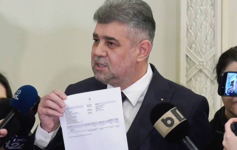 Marcel Ciolacu s-a dus la Parlament cu documente legate de zborurile cu avioanele de lux Nordis: „Iată factura, iată chitanța”