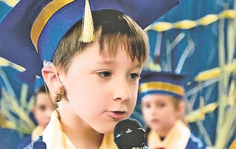 Cristian are nevoie de implant cohlear! Băieţelul a fost diagnosticat cu hipoacuzie bilaterală