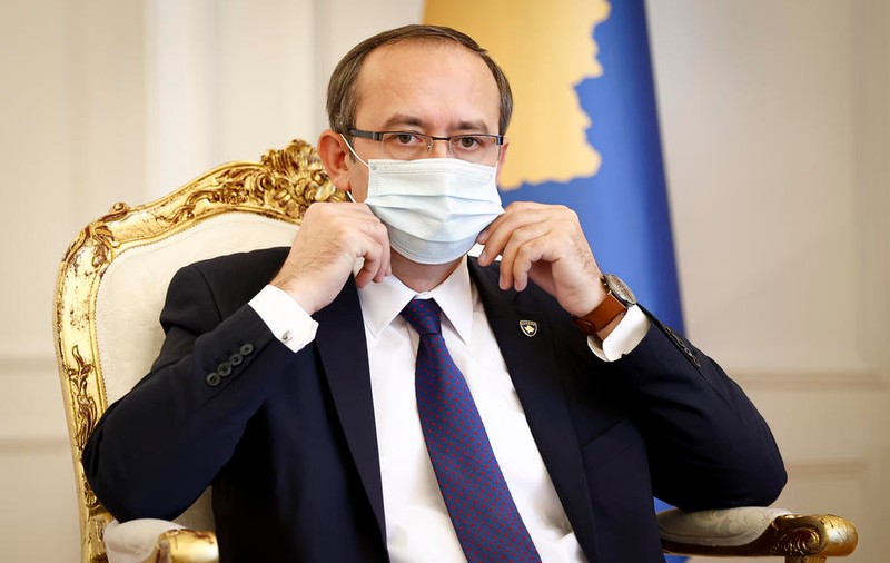 Prim-ministrul din Kosovo, testat pozitiv la COVID-19