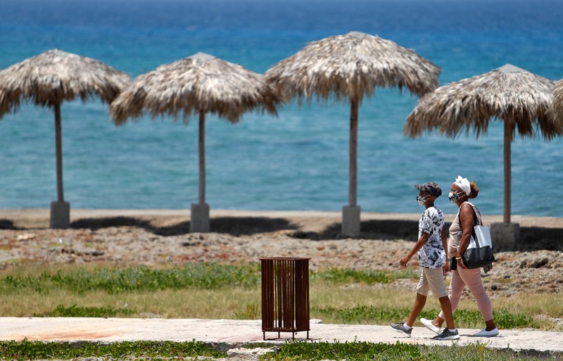 Chiar și plajele au fost închise | Foto: EPA