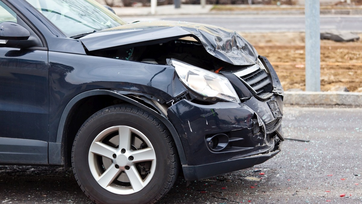 Asociatia Service-urilor Auto acuză că City Insurance are probleme financiare. Accident auto
