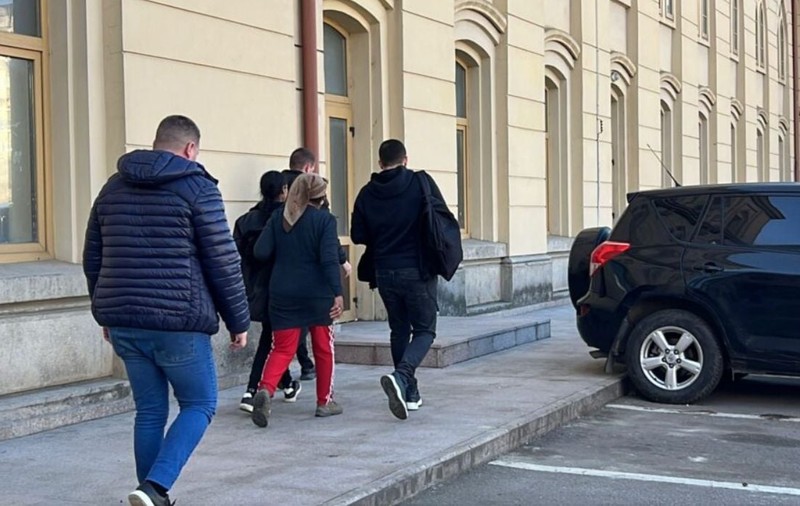 Un bărbat din Iași a fost înjunghiat lângă biserica din cartierul Dacia de o fată de 15 ani