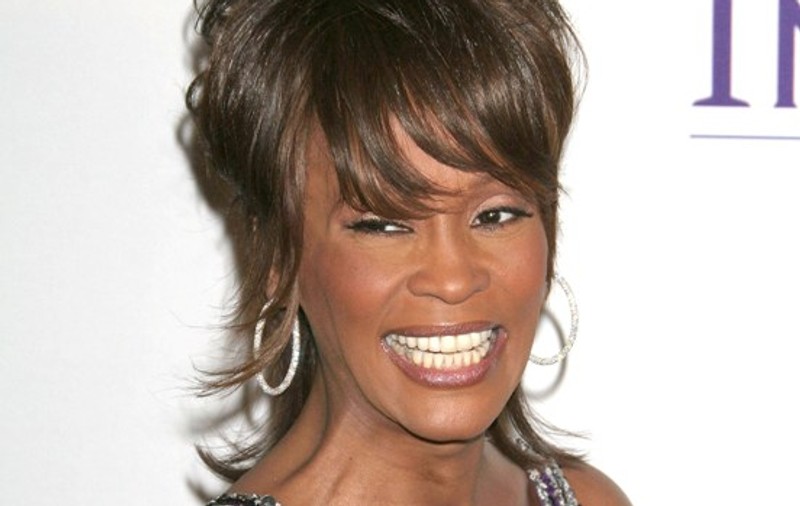 Whitney Houston revine în forţă