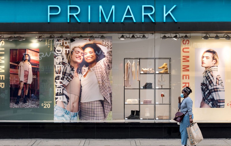 Primark vine oficial în România. Lanțul de irlandez de haine va deschide un magazin într-un mall din București