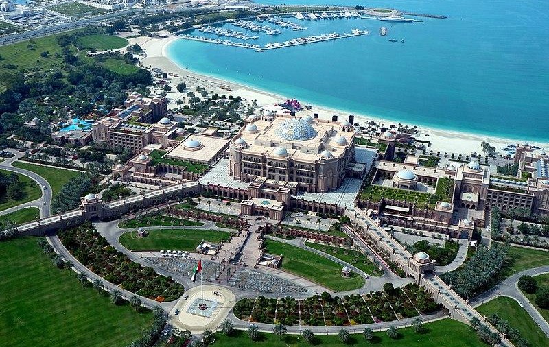 Fostul rege Juan Carlos al Spaniei, vizat de o anchetă de corupție, s-ar fi refugiat într-un hotel de lux din Abu Dhabi