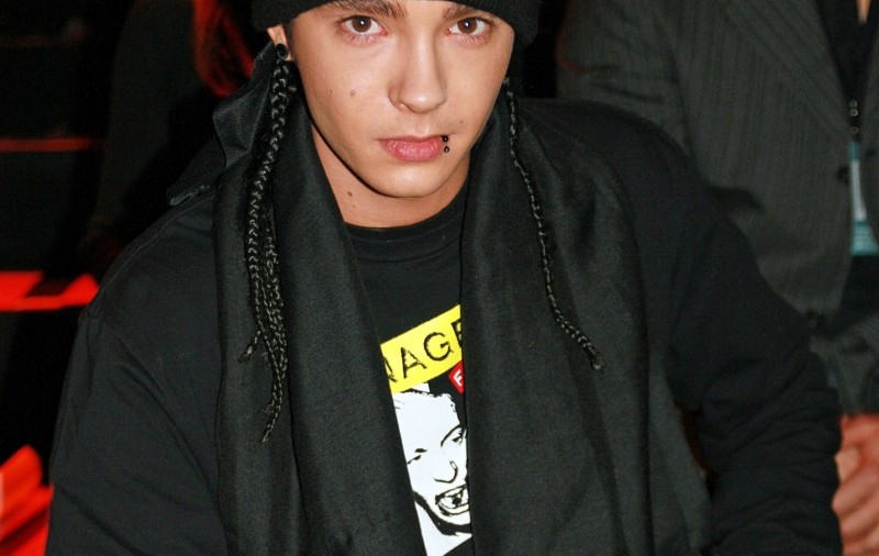 Tom Kaulitz de la Tokyo Hotel aproape a orbit de la Viagra