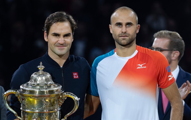 Marius Copil, bătut de Roger Federer în finala de la Basel. A încheiat cu o înfrângere demnă campania glorioasă