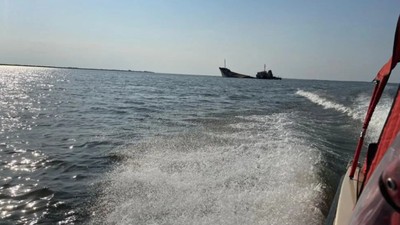 barca-rasturnata-golf-musura-28 iulie 2025