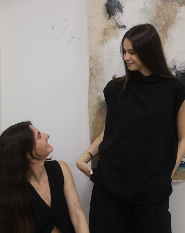 Cu ce se ocupă Rebecca, fata cea mare a Anamariei Prodan. Locuiește în America și are un succes răsunător