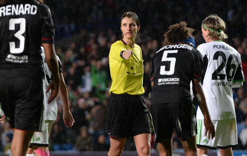 Teodora Albon, în top 10 al celor mai bune arbitre din lume. Steaua, cea mai bună din România