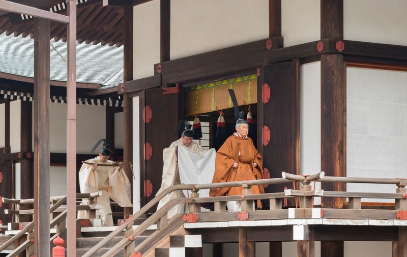 VIDEO | Moment istoric în Japonia. Împăratul Akihito a abdicat după 30 de ani de domnie. Fiul său, Naruhito, va urca pe Tronul Crizantemei