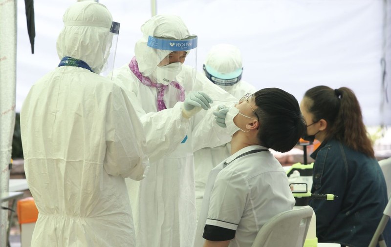 Coreea de Sud, țara lăudată pentru modul în care a controlat epidemia, tocmai a anunțat că luptă cu al doilea val de COVID