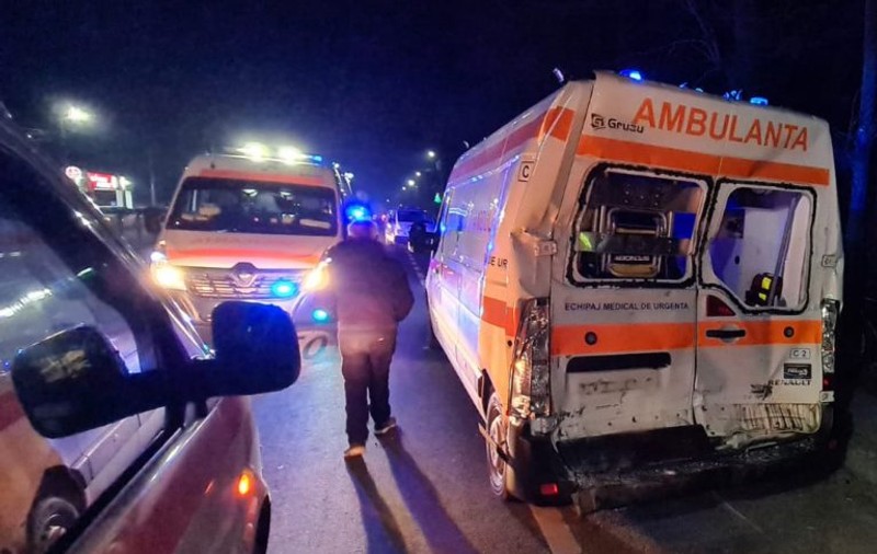 Copil de 11 ani din Giurgiu, omorât pe trecerea de pietoni de o ambulanță lovită din spate de un TIR