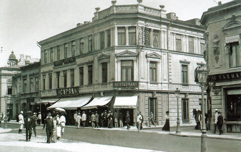 Povestea cafenelei Capșa, templul „cancanului și al farnientei” unde femeile nu îndrăzneau să intre. Curcanul „țintirom”, anulat de ciocolatele Frantz-Iosef Suveranul