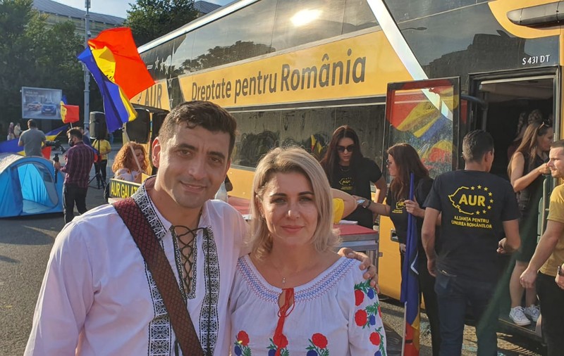 Averea deputatei AUR de Ilfov. Trei case, trei terenuri și trei bolizi: Porsche Cayenne, Mercedes ML și un BMW X